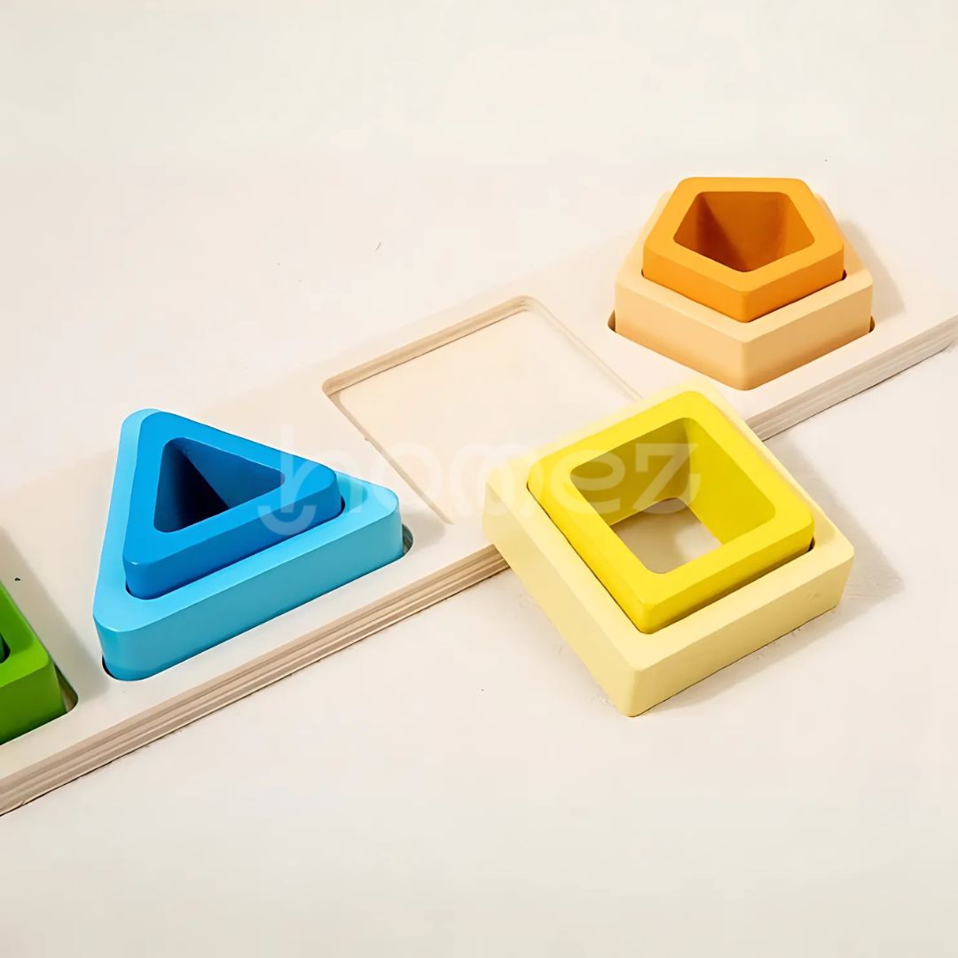 Brinquedo Educativo de Encaixe Geométrico